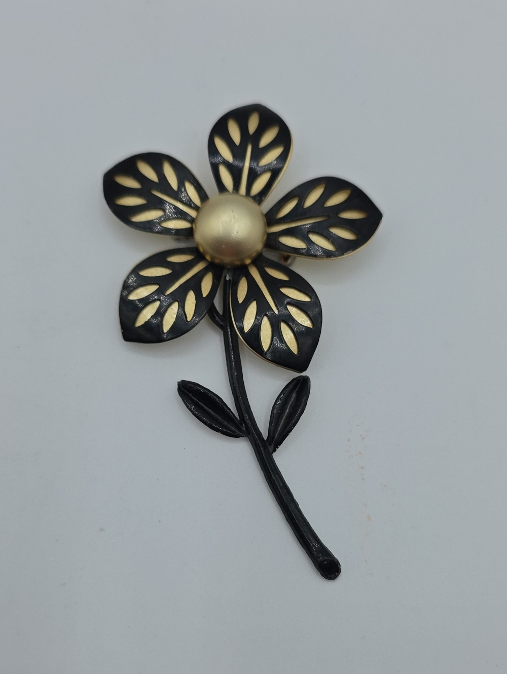 Black and Gold Enamel Flower Brooch Pin - Elegant Floral Accessory Vintage